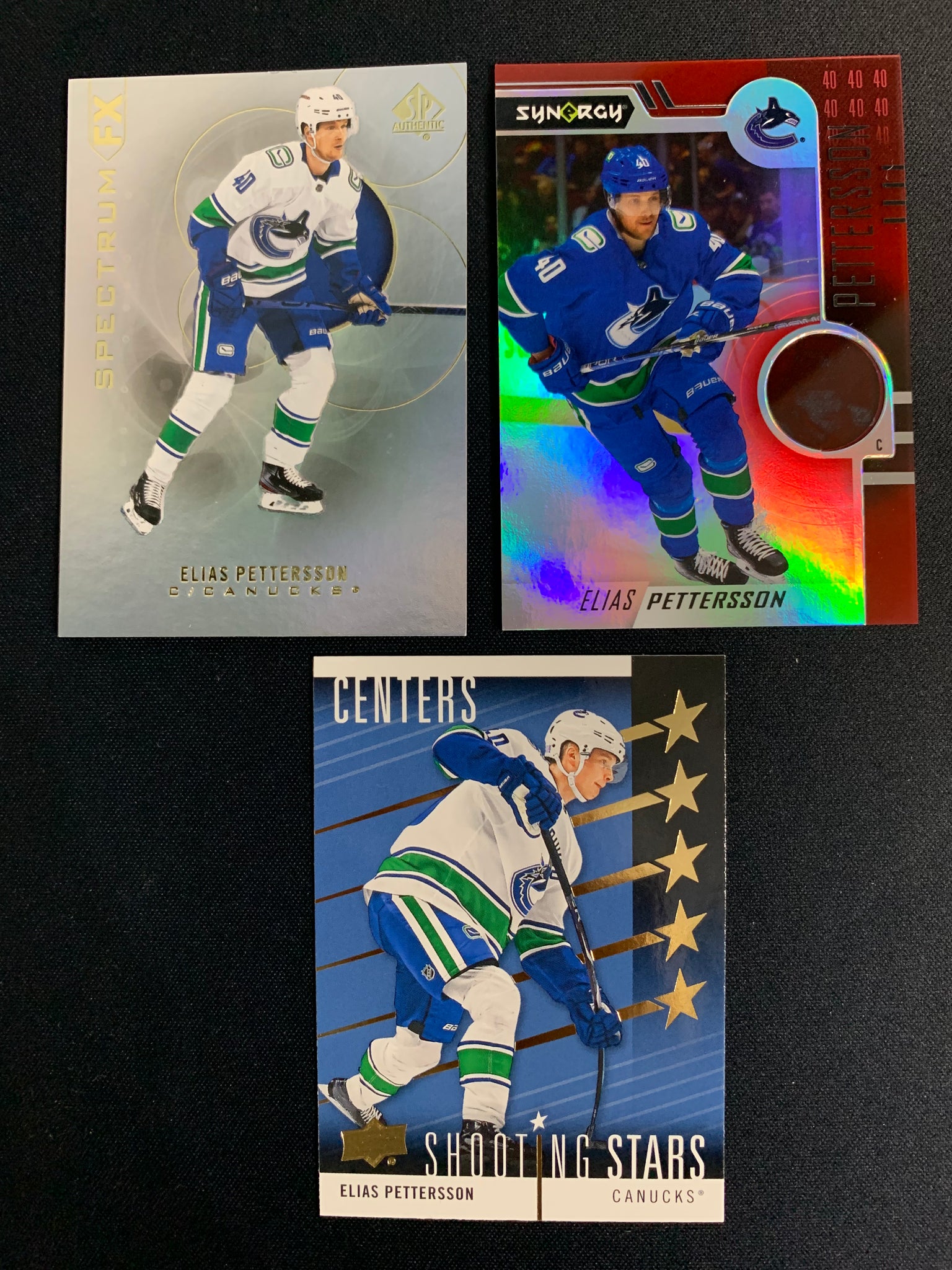 UPPER DECK HOCKEY VANCOUVER CANUCKS - ELIAS PETTERSSON LOT OF 3