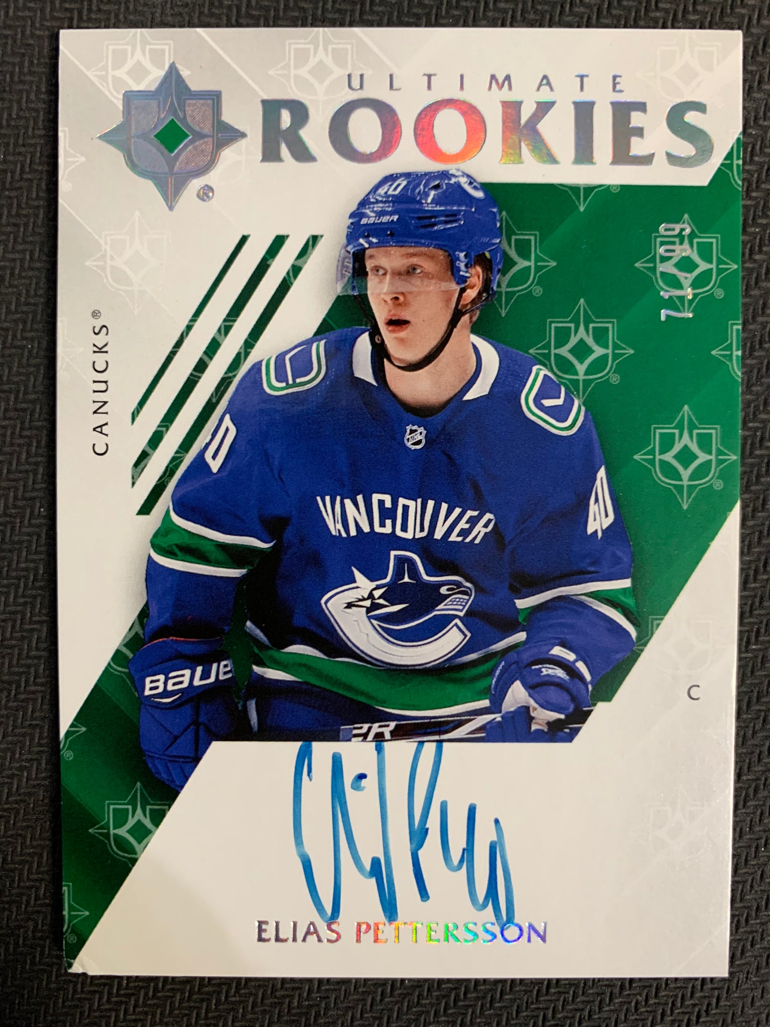 2018-19 UPPER DECK ULTIMATE HOCKEY #97 VANCOUVER CANUCKS - ELIAS PETTERSSON ROOKIE SIGNATURES #'D 71/99