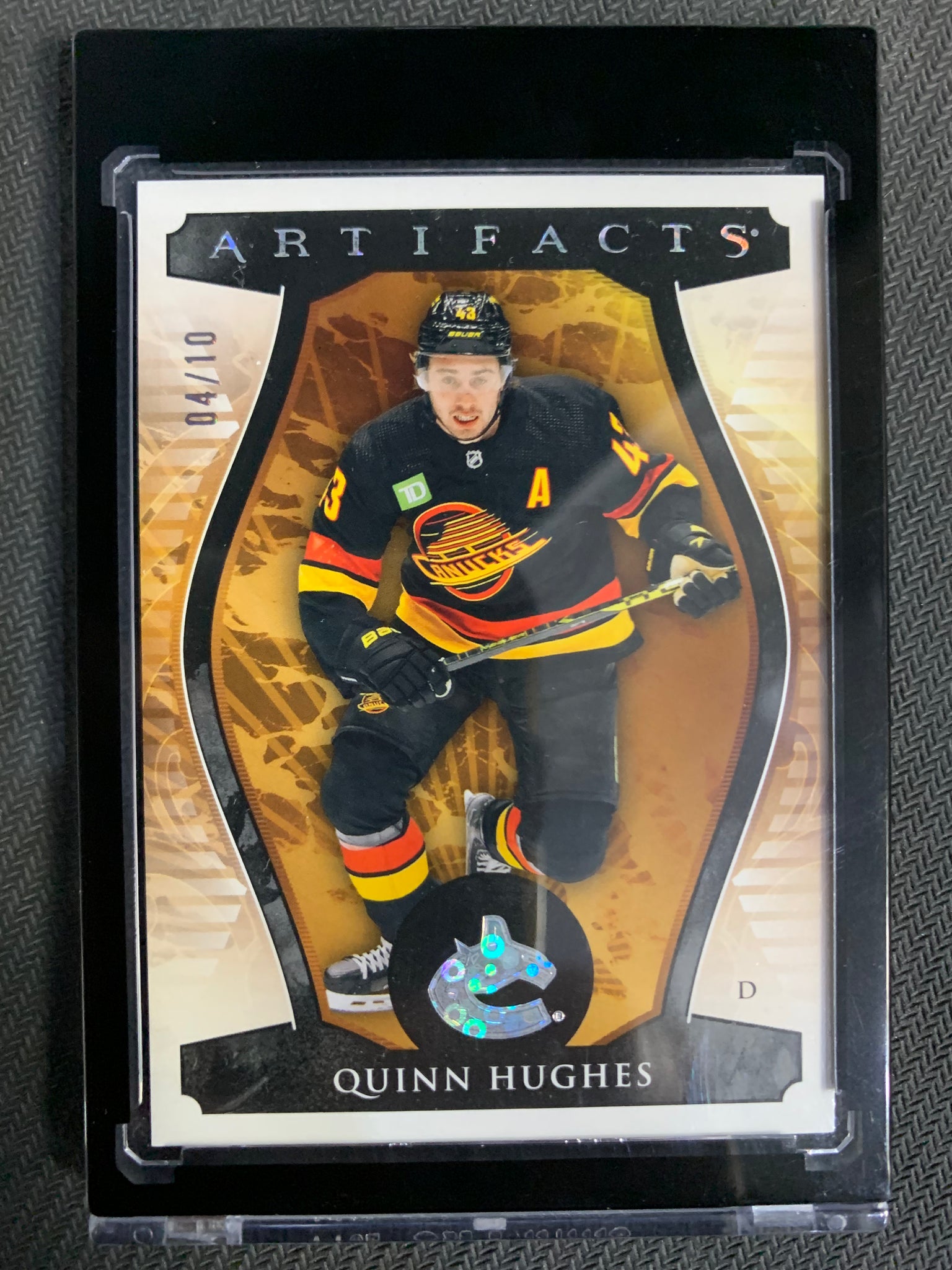 2023-24 UPPER DECK ARTIFACTS HOCKEY #129 VANCOUVER CANUCKS - QUINN HUGHES ARTIFACTS SSP PARALLEL #'D 04/10