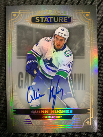 2022-23 UPPER DECK STATURE HOCKEY #81 VANCOUVER CANUCKS - QUINN HUGHES ON CARD AUTOGRAPH