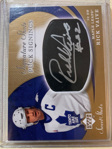 2007-08 UPPER DECK SWEET SHOT HOCKEY #SSP-RV TORONTO MAPLE LEAFS - RICK VAIVE SIGNATURE SHOTS PUCK SIGNINGS AUTO CARD RAW