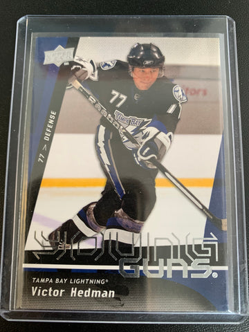 2009-10 UPPER DECK SERIES 1 HOCKEY #202 TAMPA BAY LIGHTNING - VICTOR HEDMAN YOUNG GUNS ROOKIE CARD