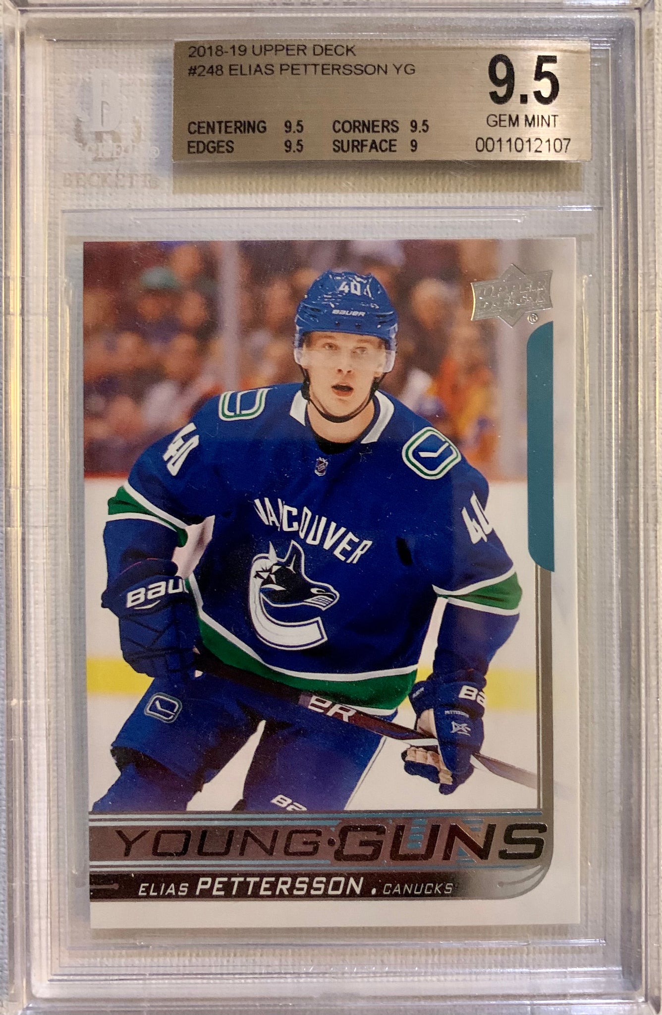 2018-19 UPPER DECK HOCKEY #248 VANCOUVER CANUCKS - ELIAS PETTERSSON ROOKIE CARD GRADED BGS 9.5 GEM MINT