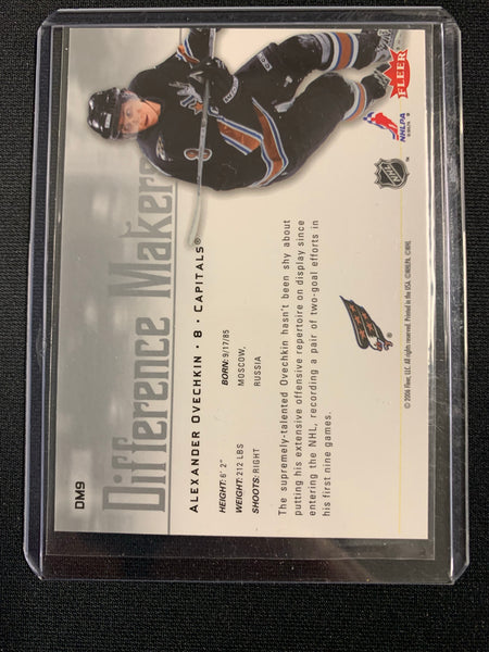 2005-06 FLEER ULTRA HOCKEY #DM9 WASHINGTON CAPITALS - ALEX OVECHKIN DIFFERENCE MAKERS INSERT ROOKIE CARD