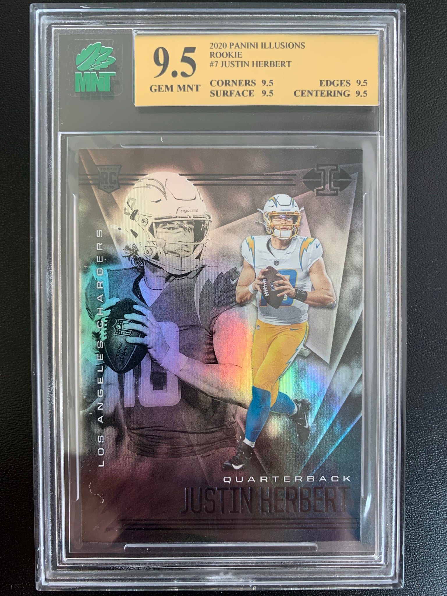 2020 PANINI ILLUSIONS FOOTBALL #7 LOS ANGELES CHARGERS - JUSTIN HERBERT ROOKIE CARD GRADED MNT 9.5 GEM MINT