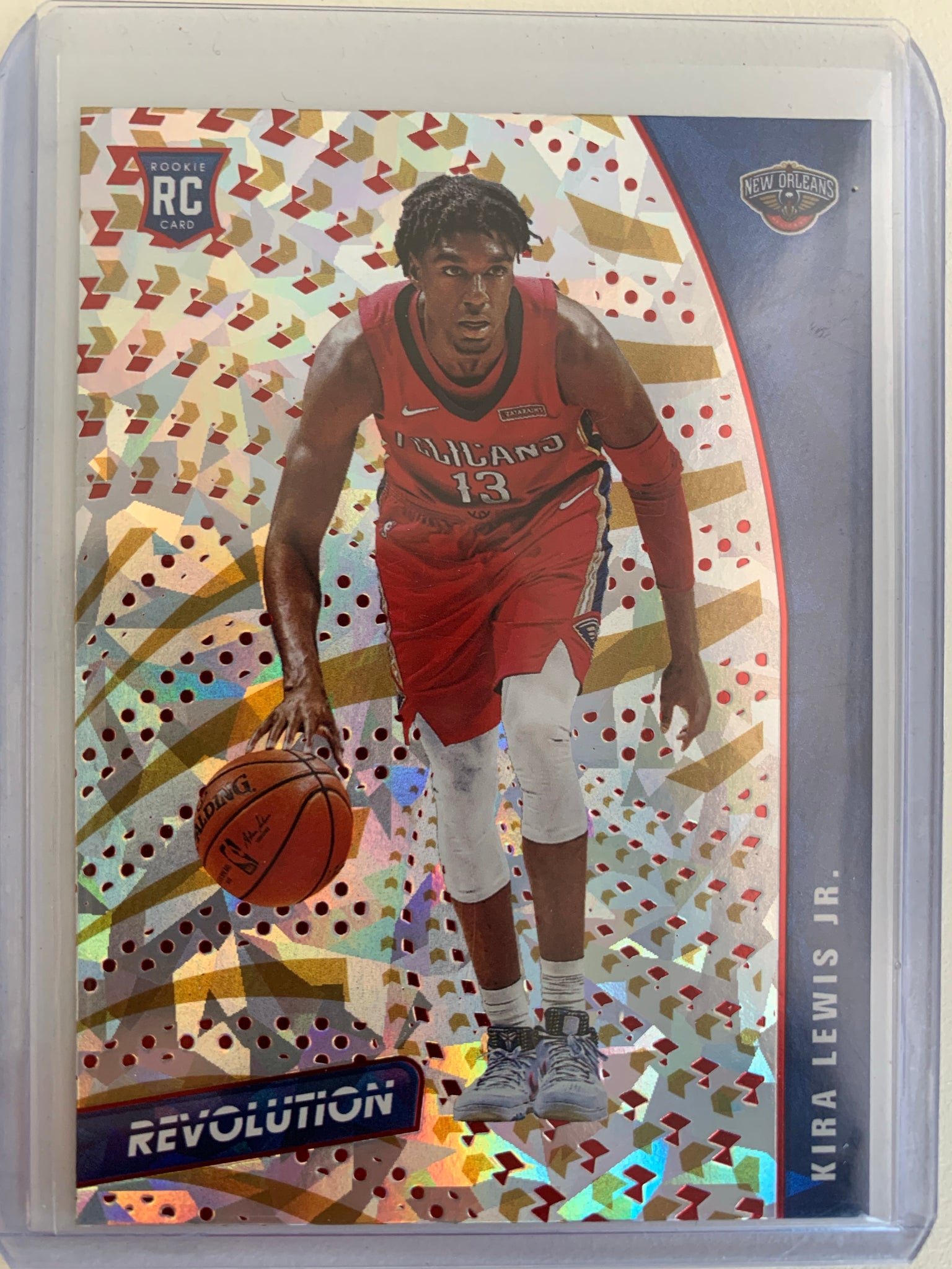 2020-2021 PANINI REVOLUTION NBA BASKETBALL #108 NEW ORLEANS PELICANS - KIRA LEWIS JR CNY CRACKED ICE ROOKIE CARD
