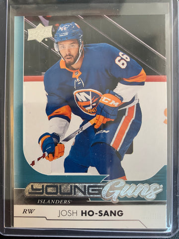 2017-18 UPPER DECK HOCKEY #205 NEW YORK ISLANDERS - JOSH HO-SANG YOUNG GUNS ROOKIE CARD