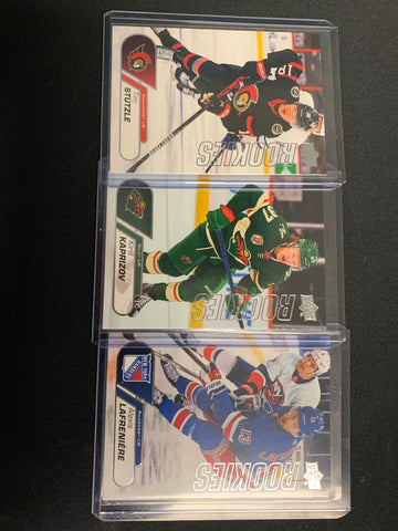 2020-21 UD NHL ROOKIE SET HOCKEY LOT OF 3 ROOKIES  - #1 ALEXIS LAFRENIERE / #25 KIRILL KAPRIZOV / #23 TIM STUTZLE