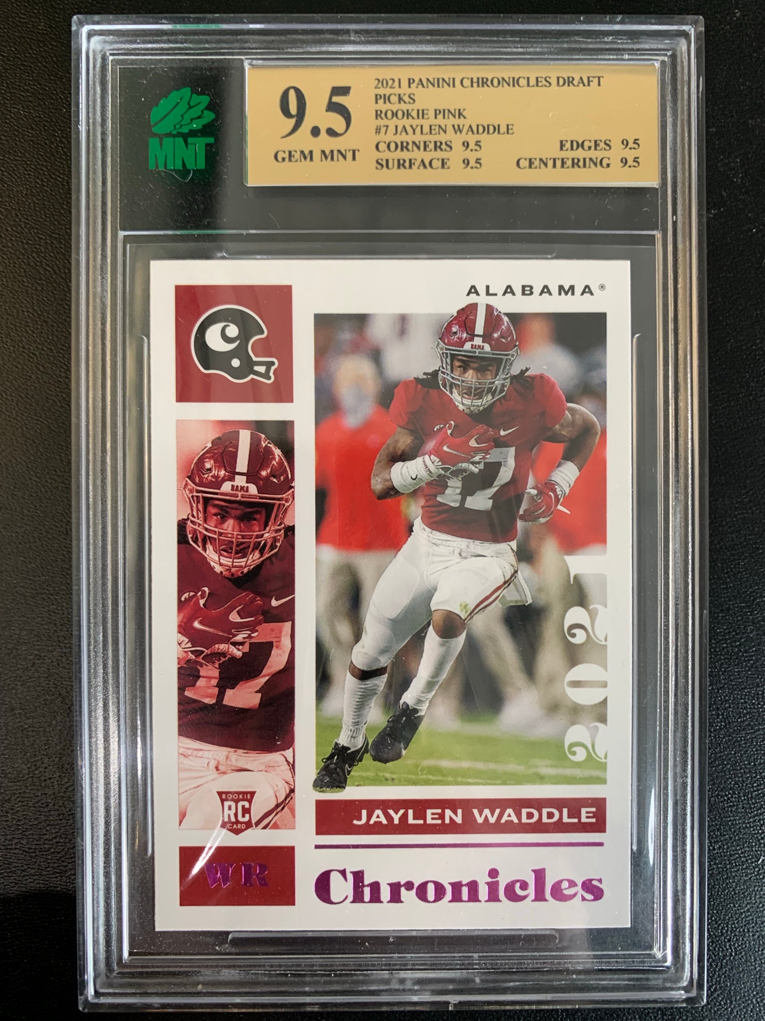 2021 PANINI CHRONICLES DRAFT PICKS FOOTBALL #7 MIAMI DOLPHINS - JALEN WADDLE CHRONICLES PINK PARALLEL ROOKIE CARD GRADED MNT 9.5 GEM MINT