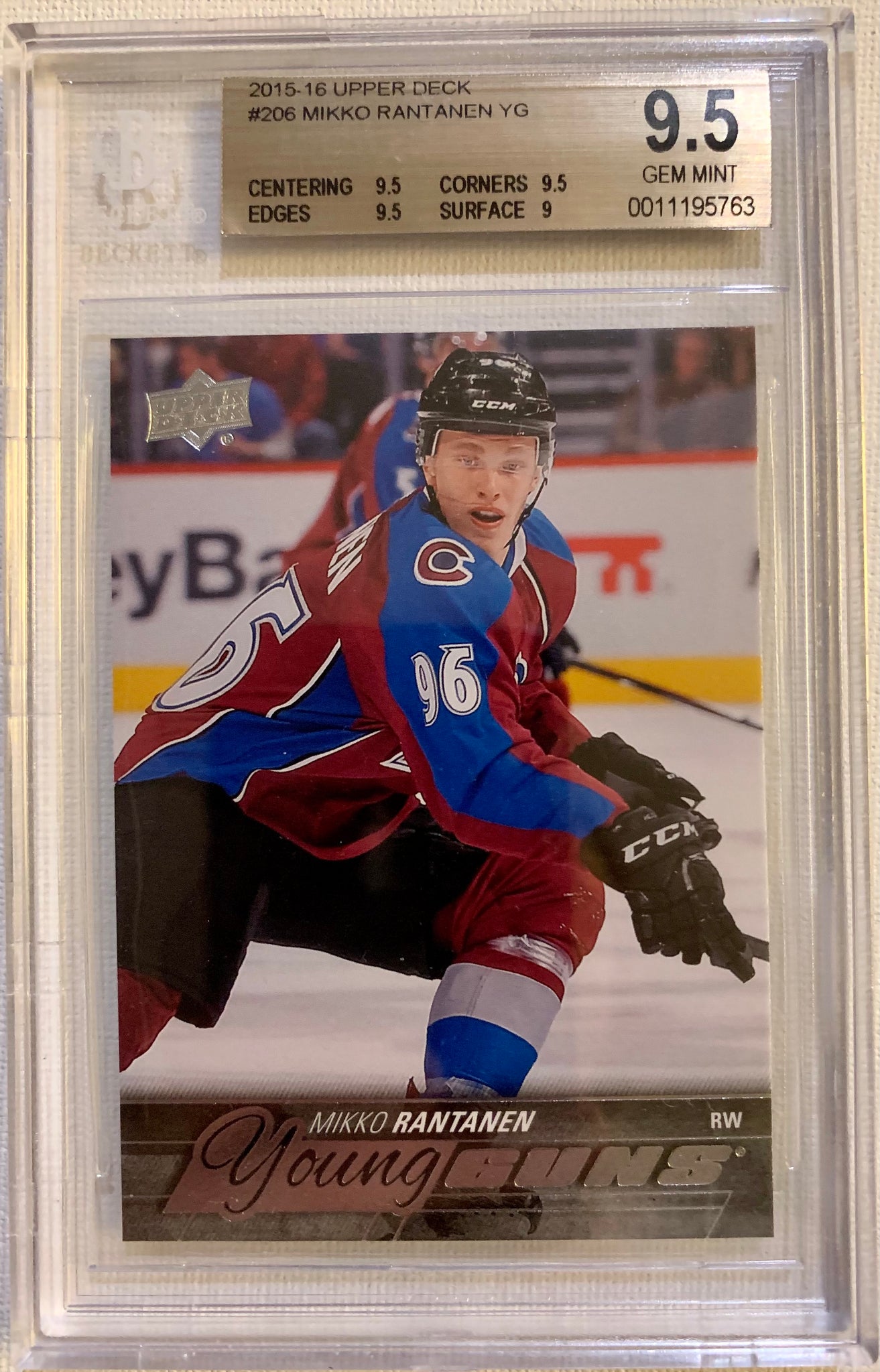 2015-16 UPPER DECK HOCKEY #206 COLORADO AVALANCHE - MIKKO RANTANEN  ROOKIE CARD GRADED BGS 9.5 GEM MINT