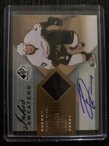 2007-08 SP GAME USED HOCKEY #114 ANAHEIM DUCKS - COREY PERRY INKED SWEATERS AUTO CARD RAW