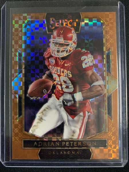 2016 PANINI SELECT NFL FOOTBALL #299 OKLAHOMA SOONERS - ADRIAN PETERSON GOLD SQUARES PARALLEL NUMBERED 03/49