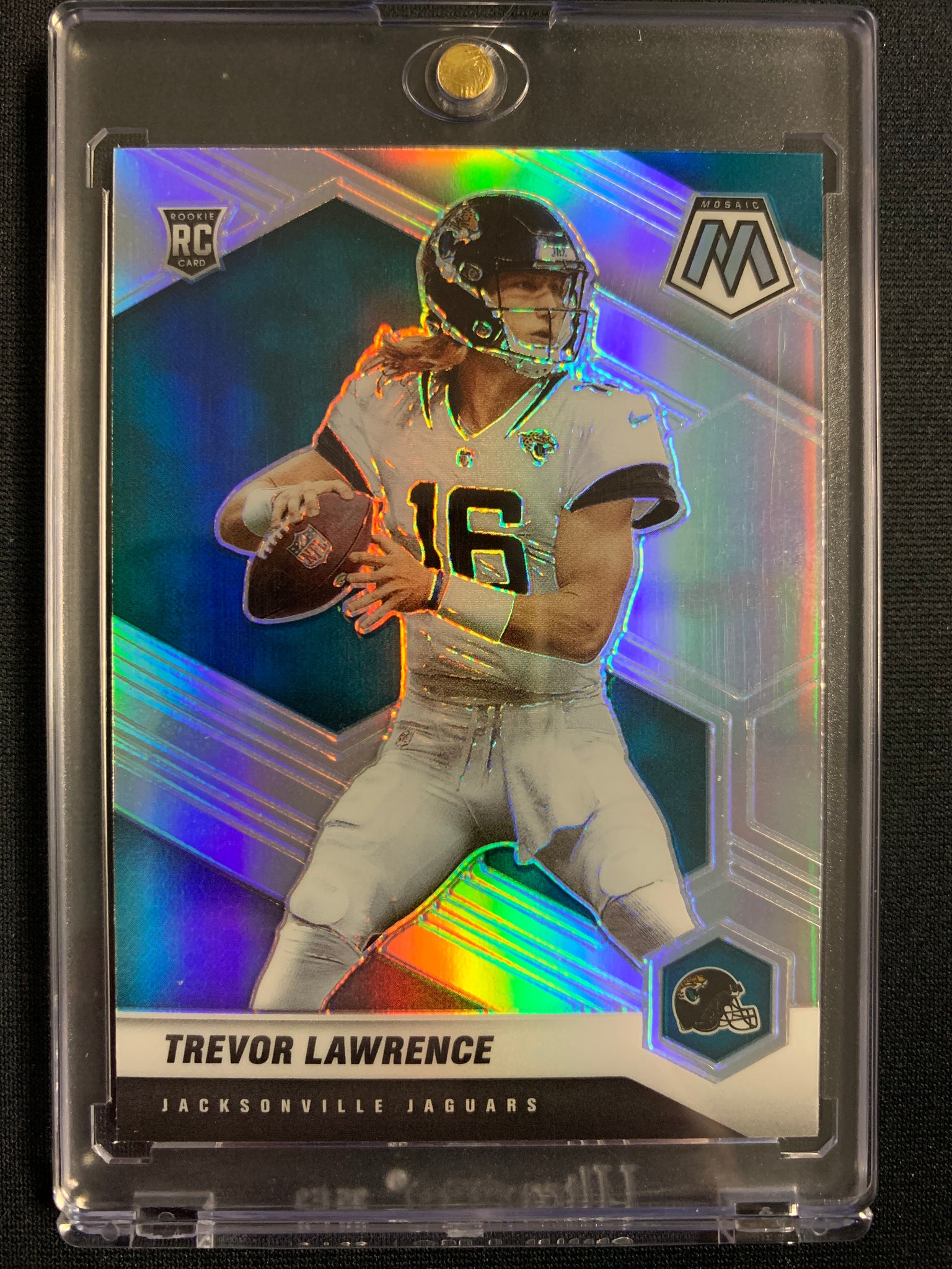 2021 PANINI MOSAIC FOOTBALL #301-V JACKSONVILLE JAGUARS - TREVOR LAWRENCE SILVER MOSAIC VARIANT SP ROOKIE CARD