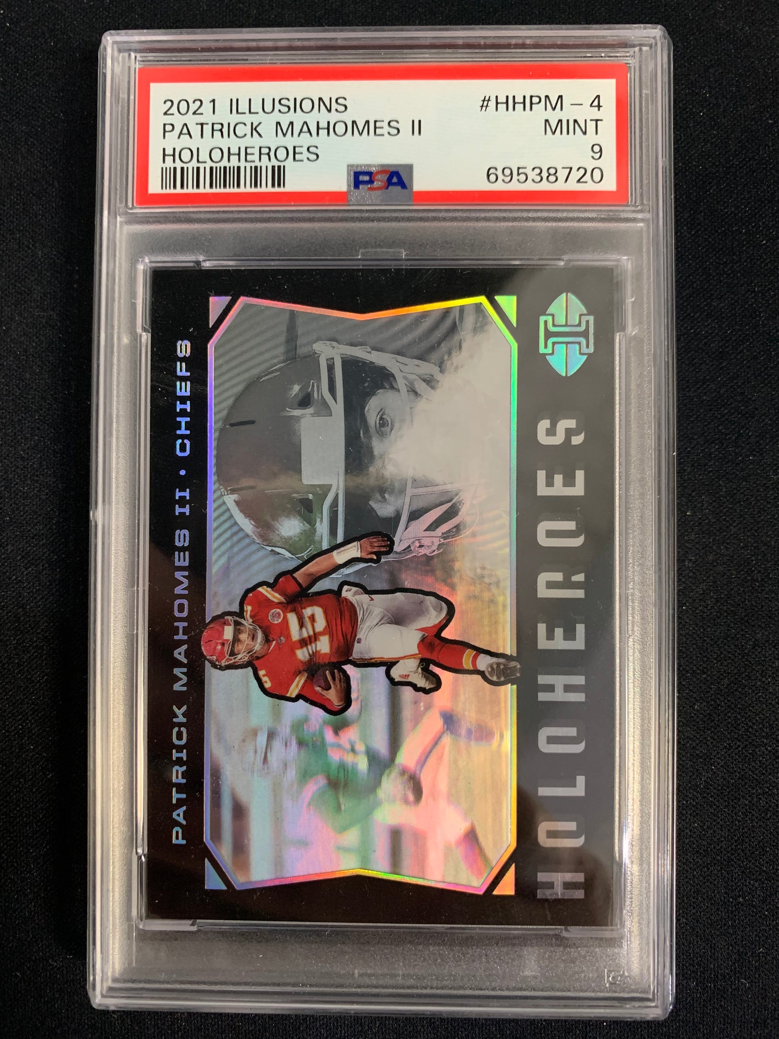 2021 PANINI ILLUSIONS FOOTBALL #HHPM-4 KANSAS CITY CHIEFS - PATRICK MAHOMES HOLOHEROES SP INSERT GRADED PSA 9 MINT