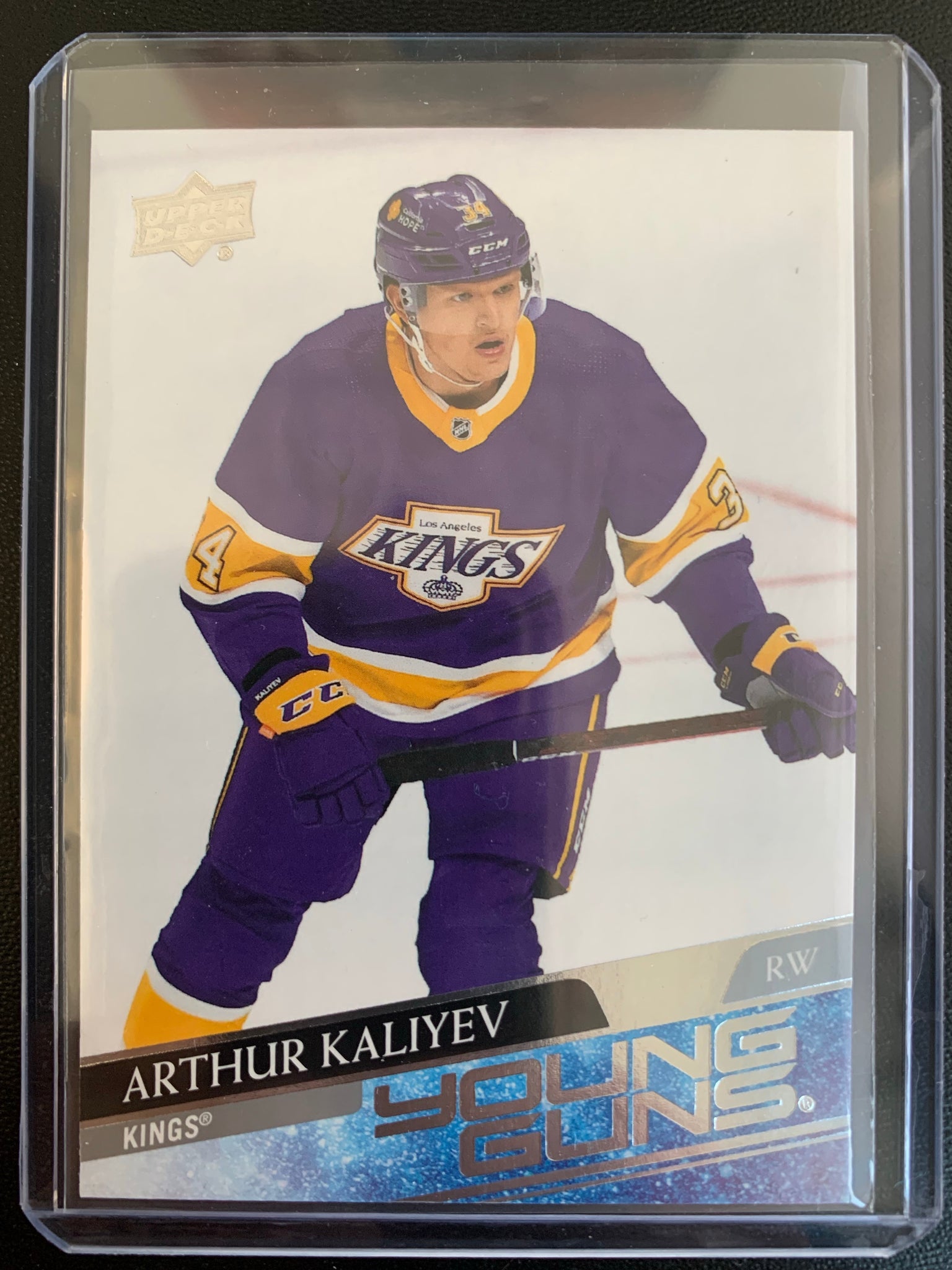 2020-21 UPPER DECK EXTENDED HOCKEY #701 LOS ANGELES KINGS - ARTHUR KALIYEV YOUNG GUNS ROOKIE CARD