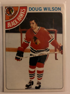 1978-79 O-PEE-CHEE HOCKEY #168 CHICAGO BLACKHAWKS - DOUG WILSON ROOKIE CARD RAW