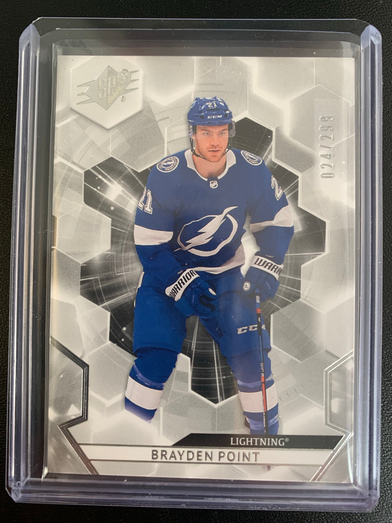2020-21 UPPER DECK SPX HOCKEY #4 TAMPA BAY LIGHTNING - BRAYDEN POINT BASE NUMBERED 024/299