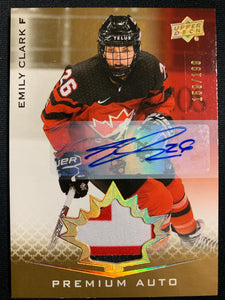 2021 UPPER DECK TEAM CANADA WOMENS HOCKEY #55 - EMILY CLARK PREMIUM AUTO 3 COLOUR PATCH NUMBERED 159/199