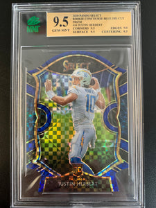 2020 PANINI SELECT FOOTBALL #44 LOS ANGELES CHARGERS - JUSTIN HERBERT ROOKIE CARD CONCOURSE BLUE DIE-CUT PRIZM GRADED MNT 9.5 GEM MINT