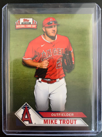 2021 TOPPS NATIONAL BASEBALL CARD DAY #1 LOS ANGELES ANGELS - MIKE TROUT BASE CARD