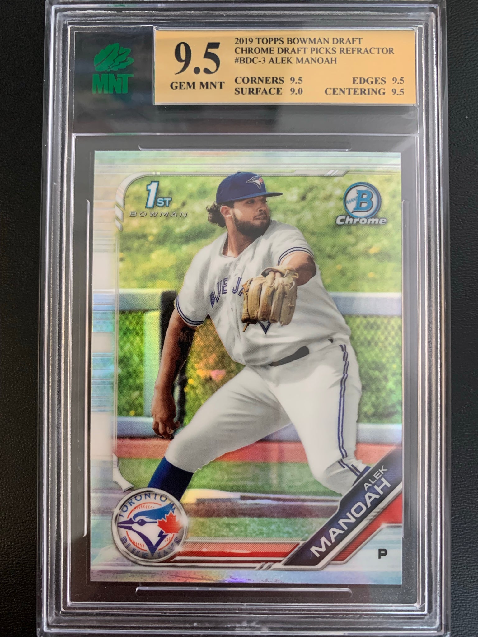 2019 BOWMAN DRAFT CHROME BASEBALL #BDC-3 TORONTO BLUE JAYS - ALEK MANOAH BOWMAN CHROME 1ST REFRACTOR ROOKIE CARD GRADED MNT 9.5 GEM MINT