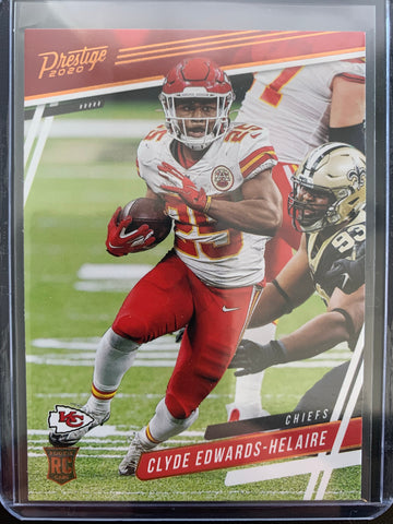 2020 PANINI CHRONICLES PRESTIGE FOOTBALL #318 KANSAS CITY CHIEFS - CLYDE EDWARDS-HELAIRE ROOKIE CARD