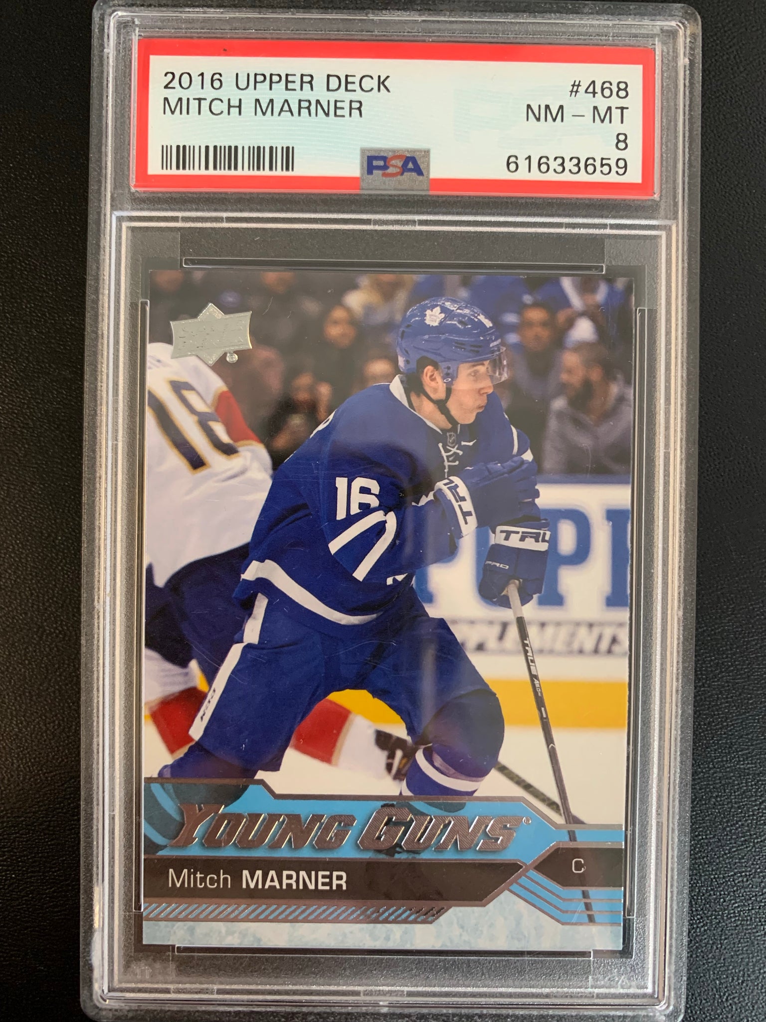 2016-17 UPPER DECK HOCKEY #468 TORONTO MAPLE LEAFS - MITCH MARNER YOUNG GUNS ROOKIE CARD GRADED PSA 8 NM-MT