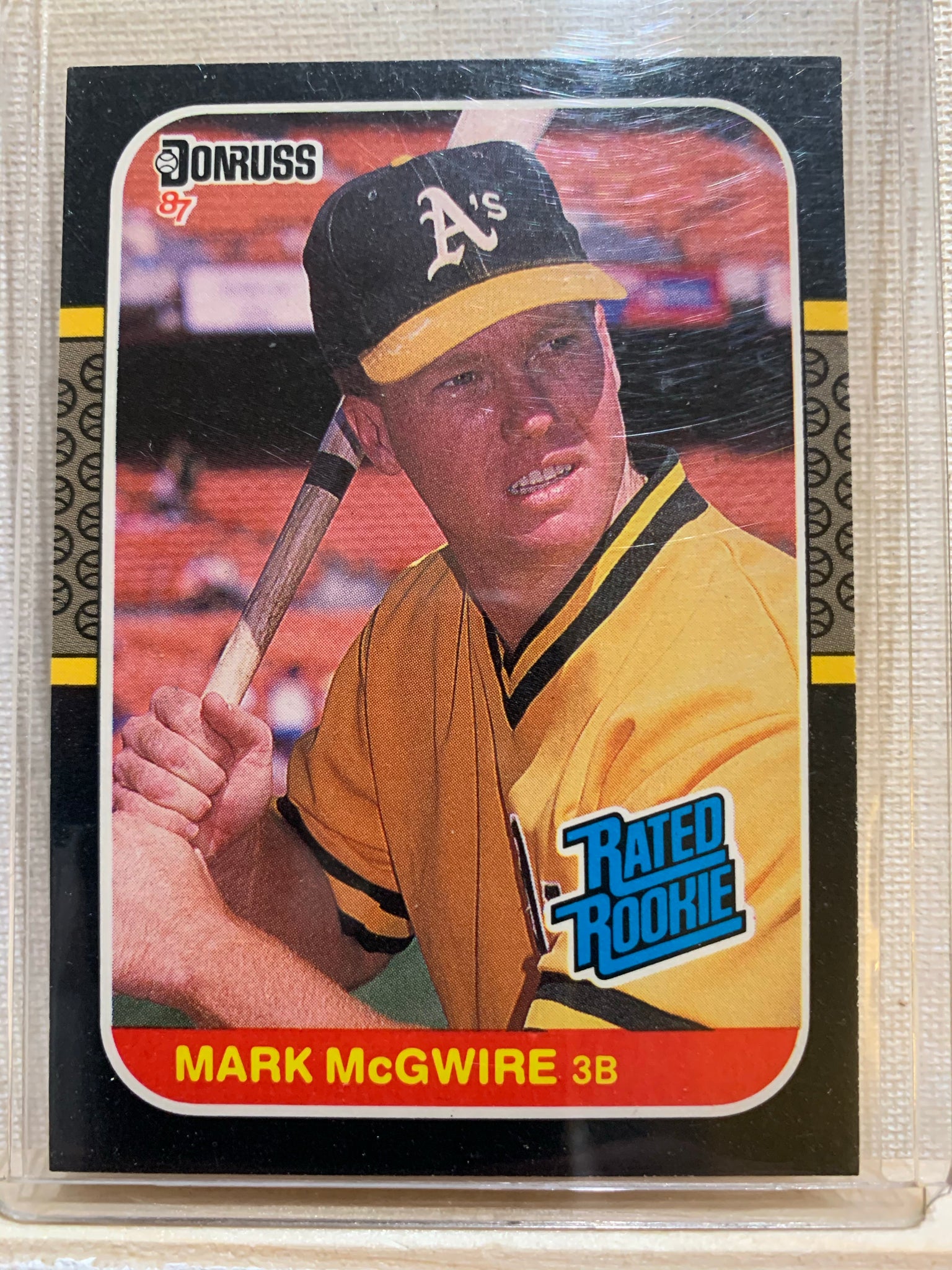 1987-88 DONRUSS BASEBALL #46 - MARK MCGWIRE RATED ROOKIE CARD RAW