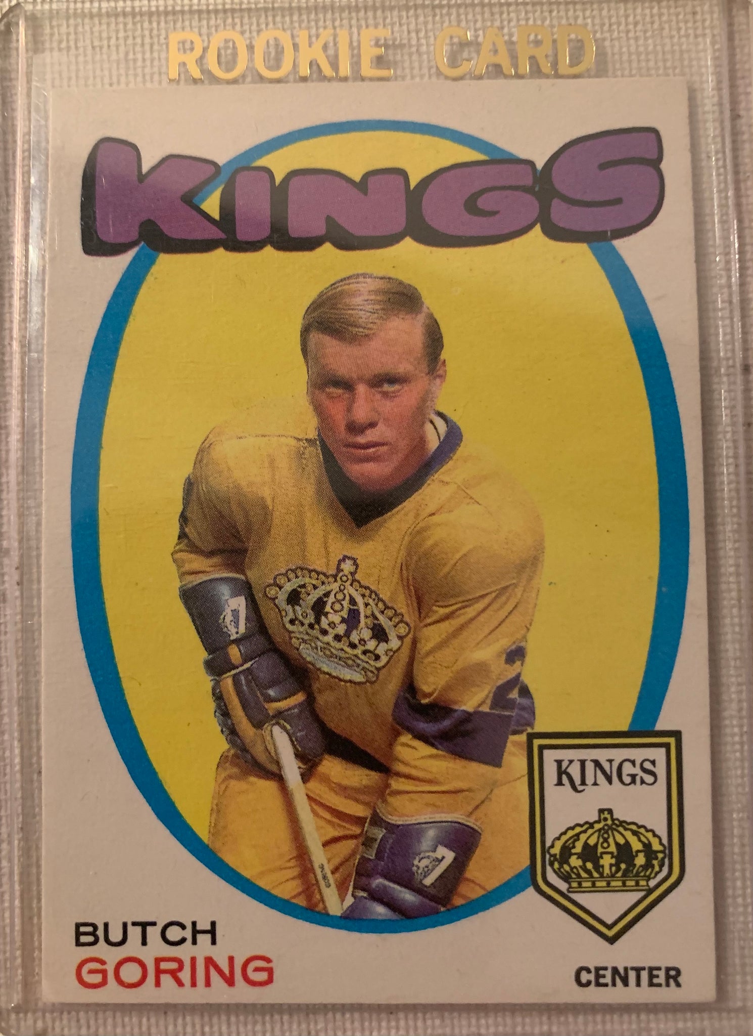 1971-72 O-PEE-CHEE HOCKEY #152 LOS ANGELES KINGS - BUTCH GORING ROOKIE CARD RAW