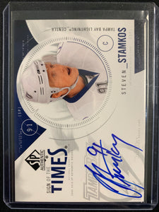 2009-10 UD SP AUTHENTIC HOCKEY #ST-SS TAMPA BAY LIGHTNING - STEVEN STAMKOS SIGN OF THE TIMES ON CARD AUTOGRAPH