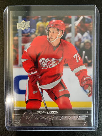 2015-16 UPPER DECK HOCKEY #228 DETRIOT RED WINGS - DYLAN LARKIN YOUNG GUNS ROOKIE CARD