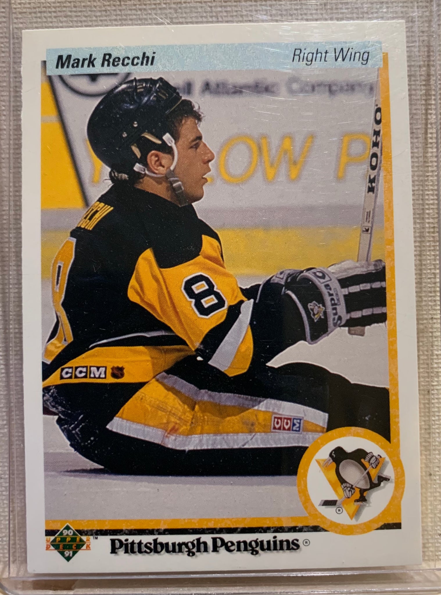1990-91 UPPER DECK HOCKEY #178 PITTSBURGH PENGUINS - MARK RECCHI ROOKIE CARD RAW
