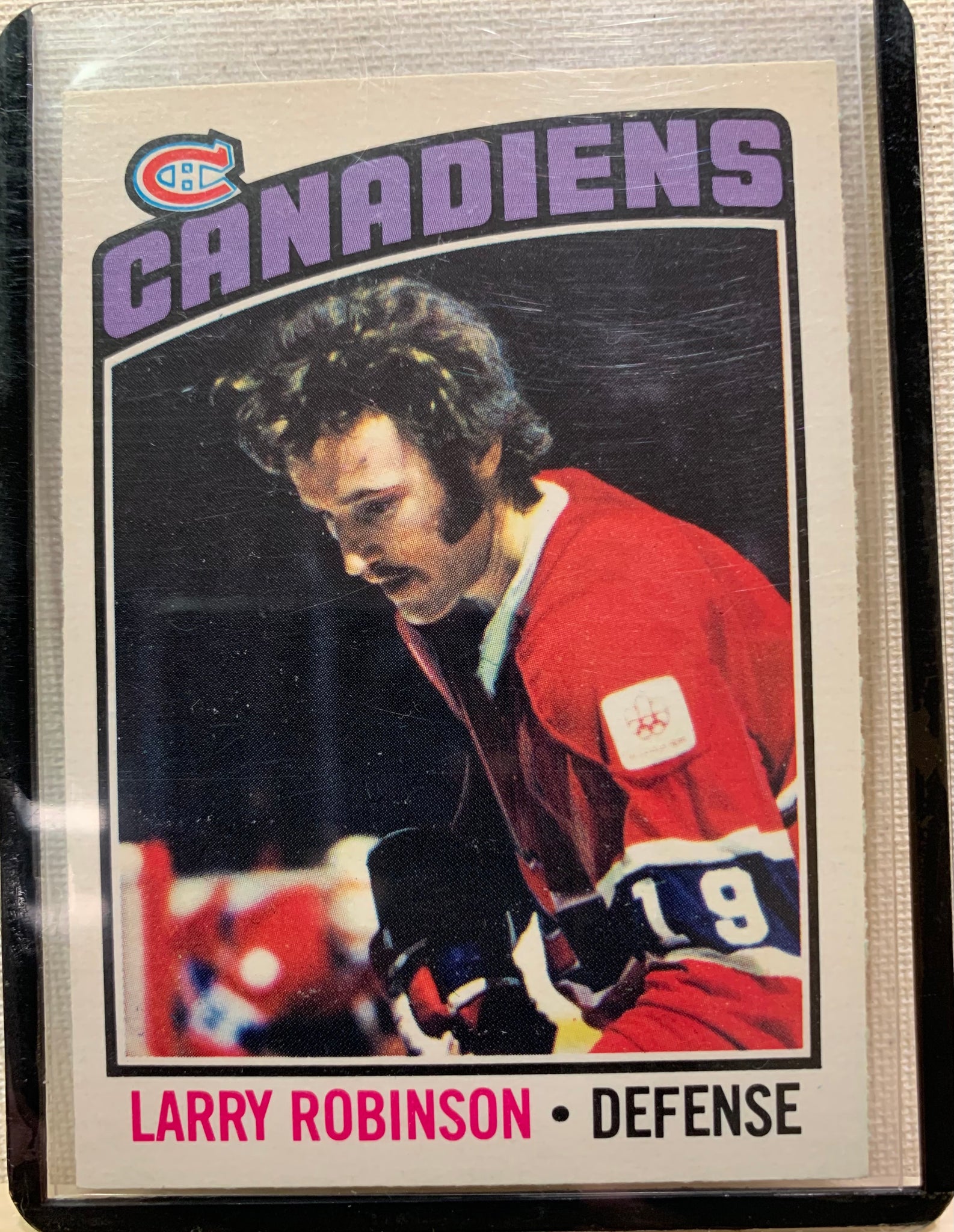 1976-77 O-PEE-CHEE HOCKEY #151 MONTREAL CANADIENS - LARRY ROBINSON CARD RAW