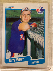1990-91 FLEER BASEBALL #363 - LARRY WALKER ROOKIE CARD RAW