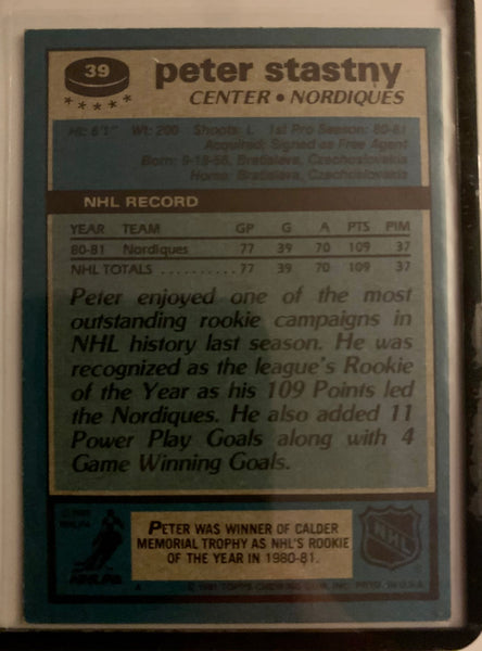 1981-82 TOPPS HOCKEY #39 QUEBEC NORDIQUES - PETER STASTNY ROOKIE CARD RAW