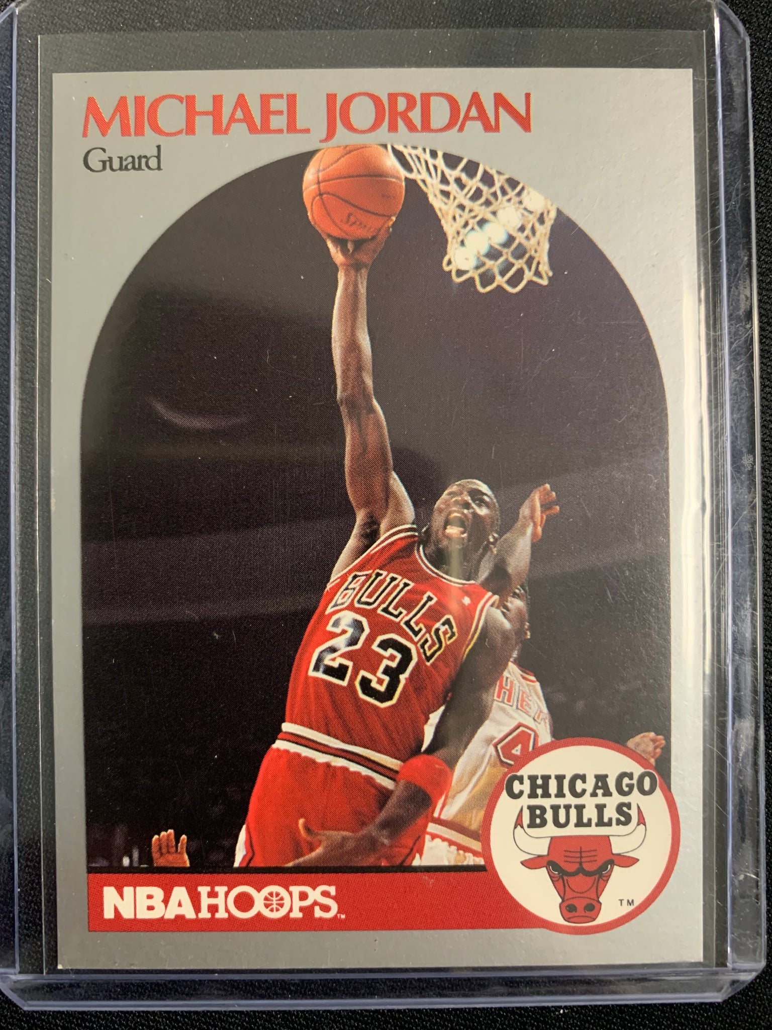 1990 NBA HOOPS BASKETBALL #65 CHICAGO BULLS - MICHAEL JORDAN BASE CARD