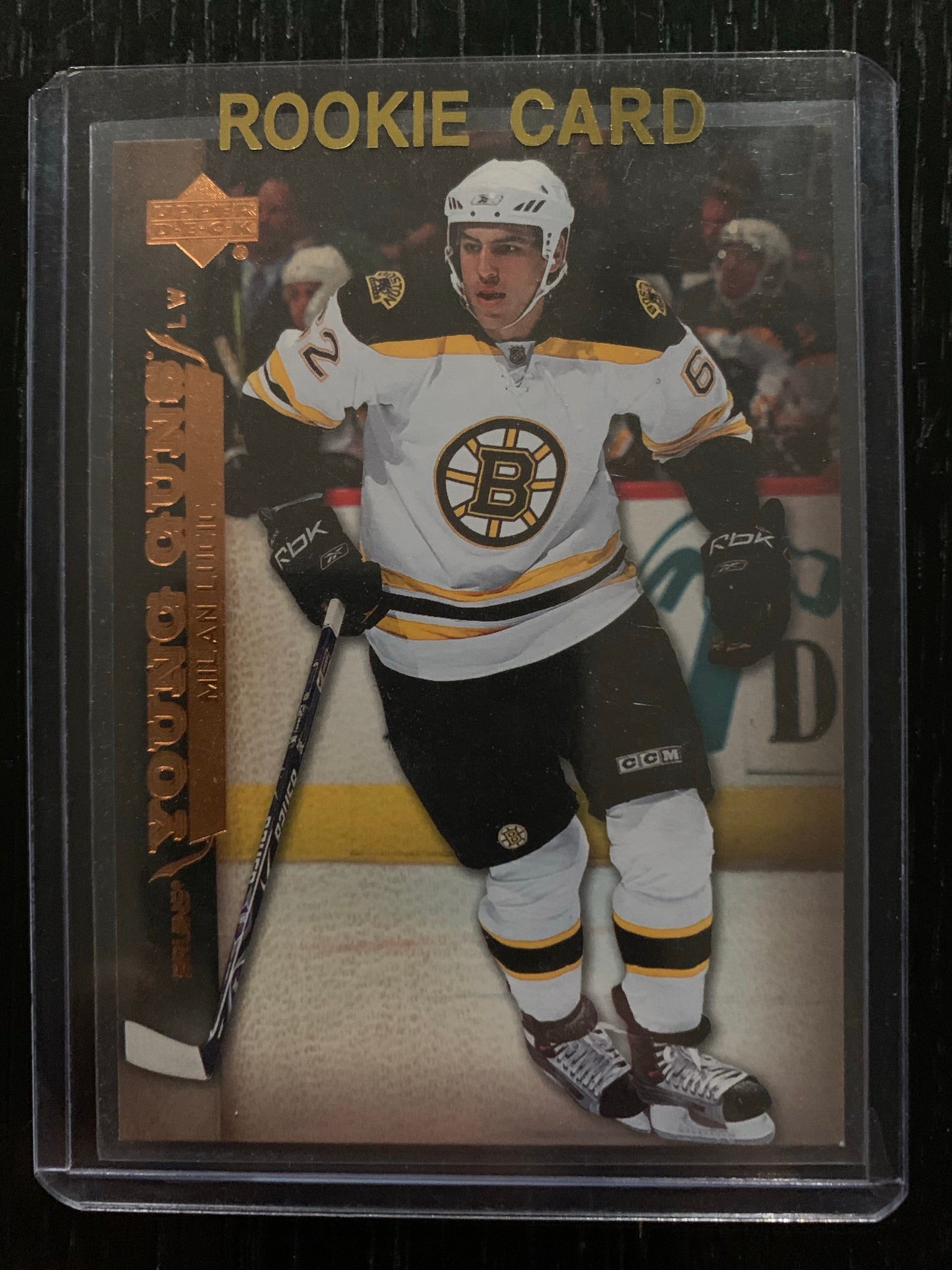 2007-08 UPPER DECK HOCKEY #207 BOSTON BRUINS - MILAN LUCIC YOUNG GUNS ROOKIE CARD RAW