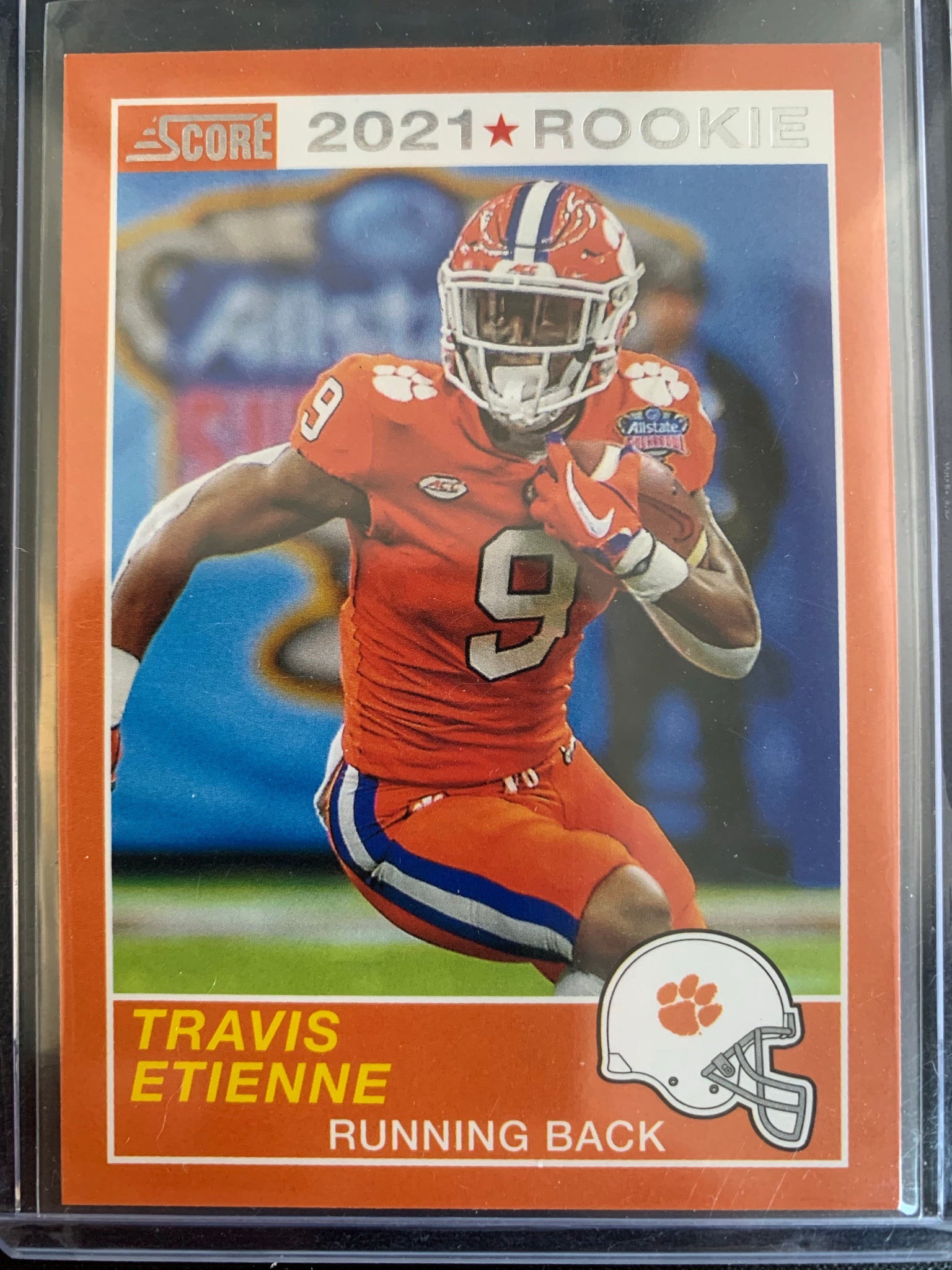 2021 PANINI CHRONICLES DRAFT PICKS FOOTBALL #68 JACKSONVILLE JAGUARS - TRAVIS ETIENNE SCORE ROOKIE CARD