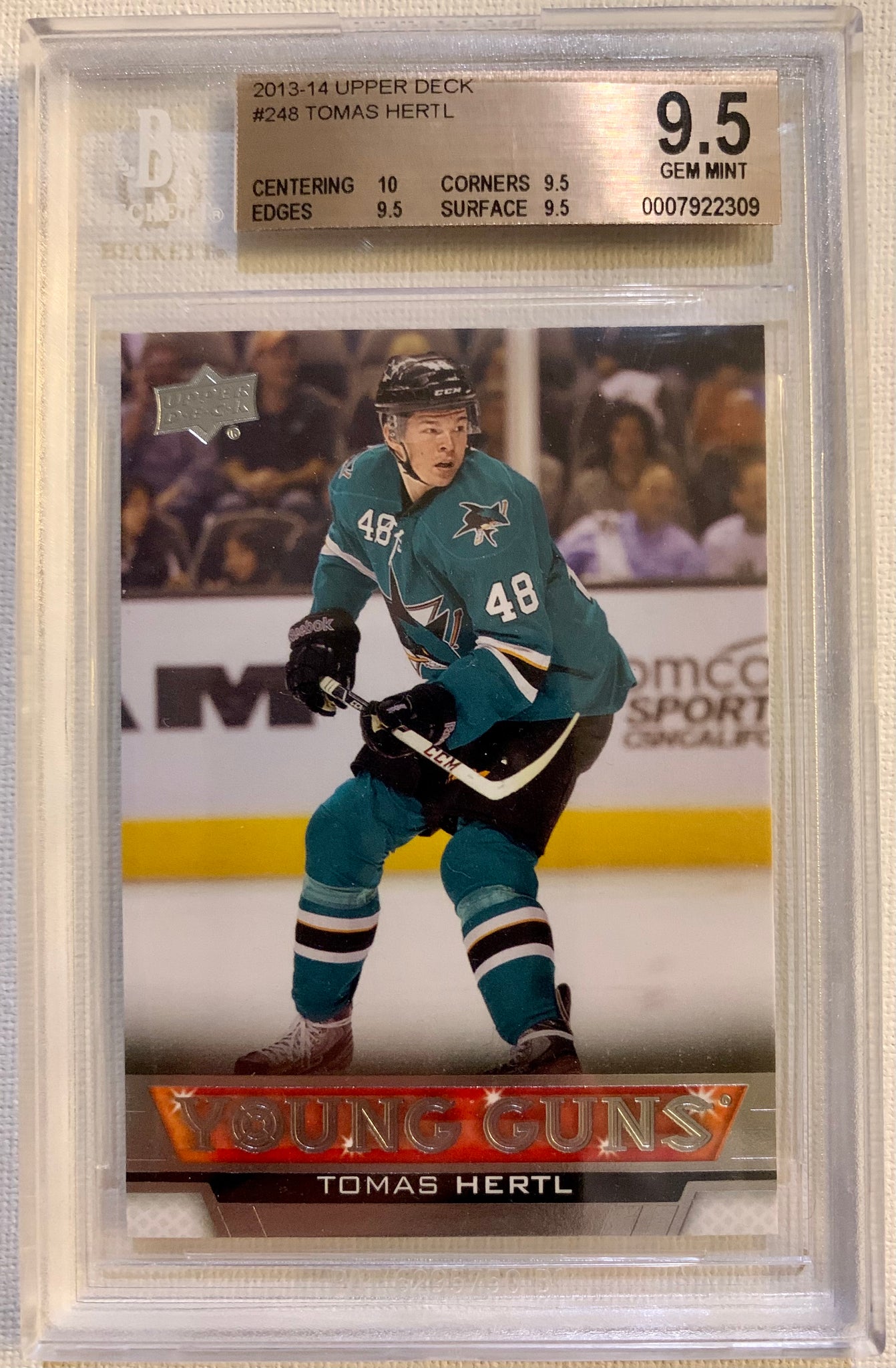 2013-14 UPPER DECK HOCKEY #248 SAN JOSE SHARKS - TOMAS HERTL  ROOKIE CARD GRADED BGS 9.5 GEM MINT