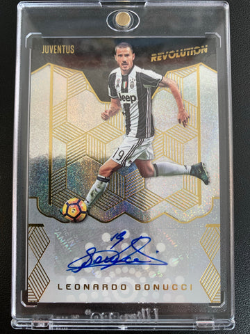 2017 PANINI REVOLUTION SOCCER #A-LB - JUVENTES - LEONARDO BONUCCI AUTOGRAPHED CARD