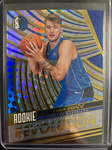 2018-19 PANINI REVOLUTION NBA BASKETBALL #1 DALLAS MAVERICKS - LUKA DONCIC ROOKIE REVOLUTION ROOKIE CARD