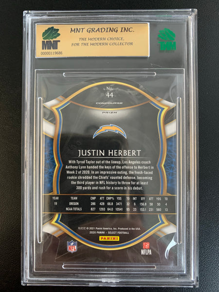 2020 PANINI SELECT FOOTBALL #44 LOS ANGELES CHARGERS - JUSTIN HERBERT ROOKIE CARD CONCOURSE BLUE DIE-CUT PRIZM GRADED MNT 9.5 GEM MINT