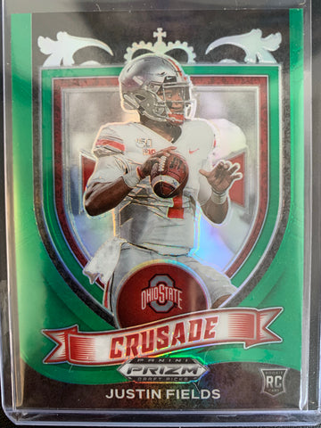 2021 PANINI PRIZM DRAFT PICKS FOOTBALL #163 CHICAGO BEARS - JUSTIN FIELDS GREEN PRIZM CRUSADE ROOKIE CARD