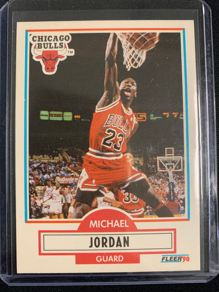 1990 FLEER NBA BASKETBALL #26 CHICAGO BULLS - MICHAEL JORDAN BASE - MINT