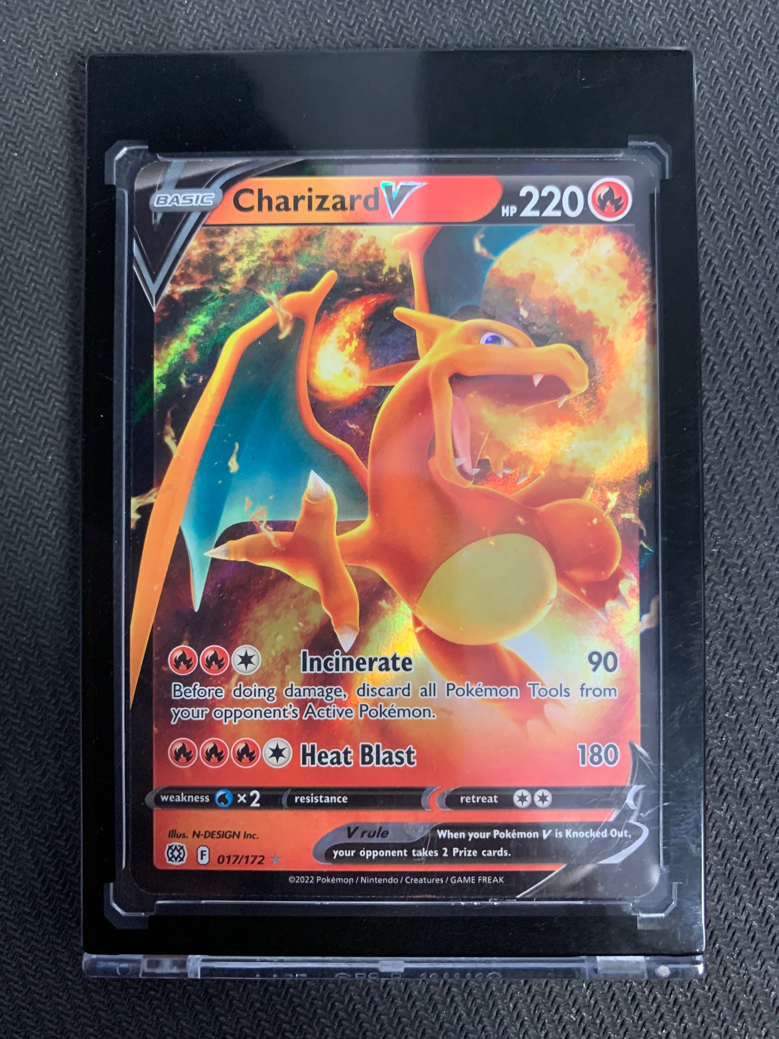 2022 POKEMON SW & SH BRILLIANT STARS CHARIZARD V RARE HOLO 017/172 - MINT